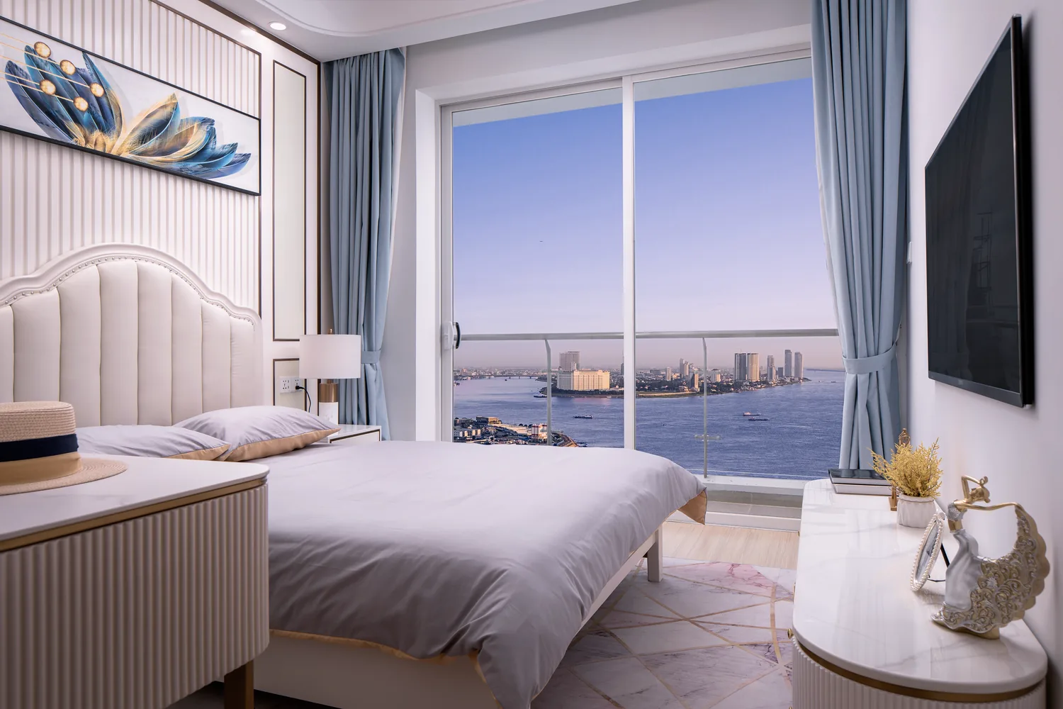Diamond Bay Garden 2R interior